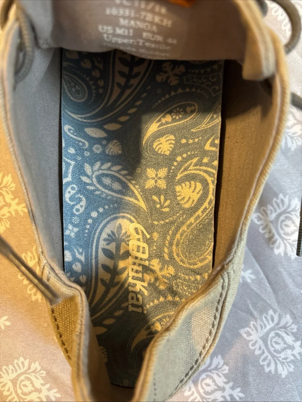 OluKai Manoa Men’s Tan Canvas Boat Shoes *